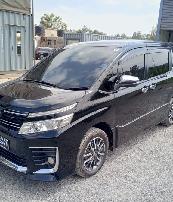 Peach Cars 2016 TOYOTA Voxy(Used)